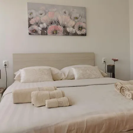 Spacious Mank3 شقة *