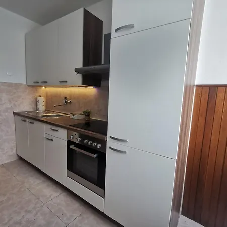 شقة Spacious Mank3